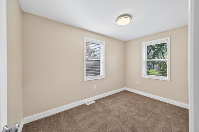 622 Bush Avenue, Saint Paul, MN 55130