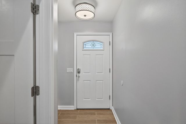 622 Bush Avenue, Saint Paul, MN 55130