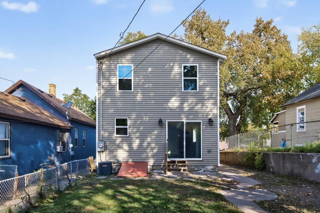 622 Bush Avenue, Saint Paul, MN 55130