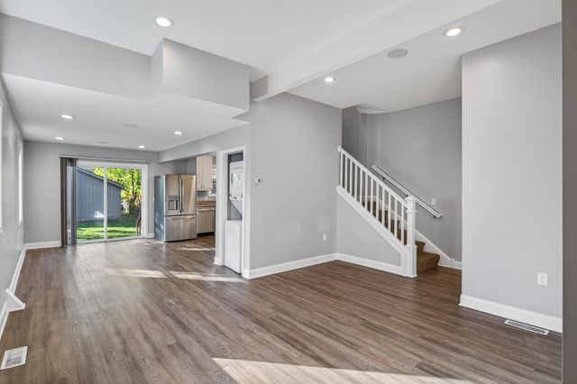 622 Bush Avenue, Saint Paul, MN 55130