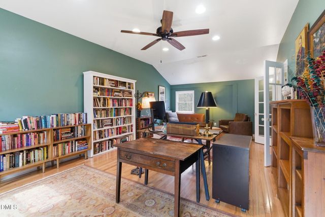 9906 Oak Hollow Road, Chapel Hill, NC 27516