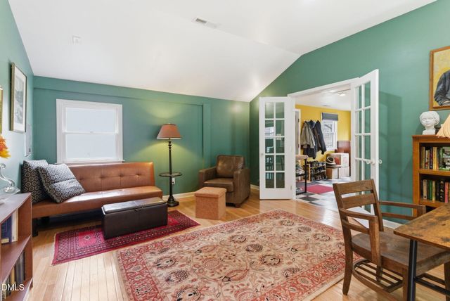 9906 Oak Hollow Road, Chapel Hill, NC 27516