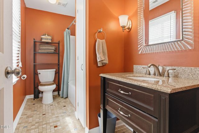 9906 Oak Hollow Road, Chapel Hill, NC 27516