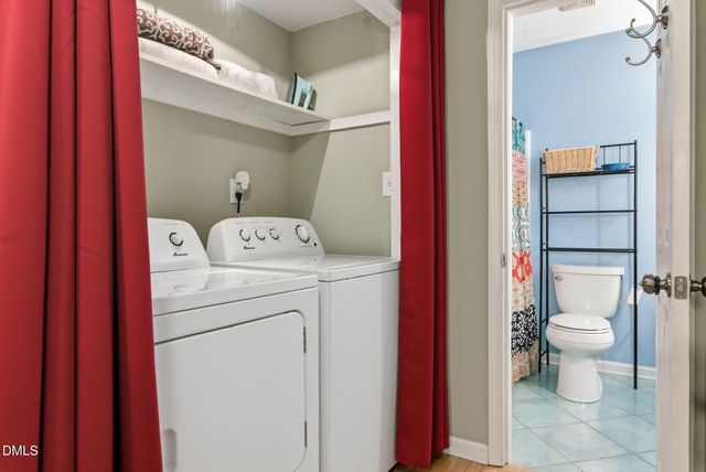 9906 Oak Hollow Road, Chapel Hill, NC 27516