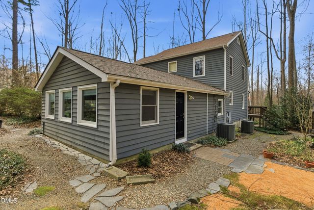 9906 Oak Hollow Road, Chapel Hill, NC 27516