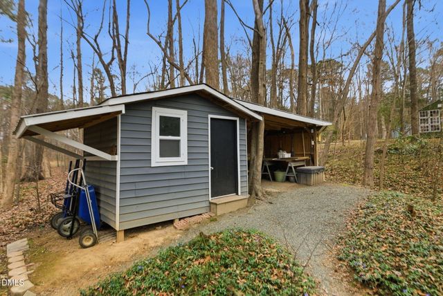 9906 Oak Hollow Road, Chapel Hill, NC 27516