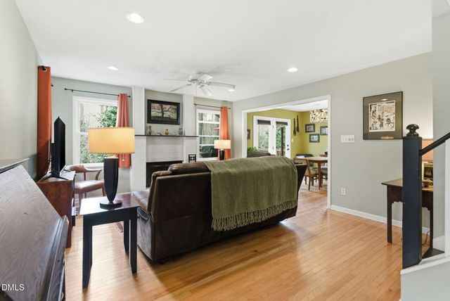 9906 Oak Hollow Road, Chapel Hill, NC 27516