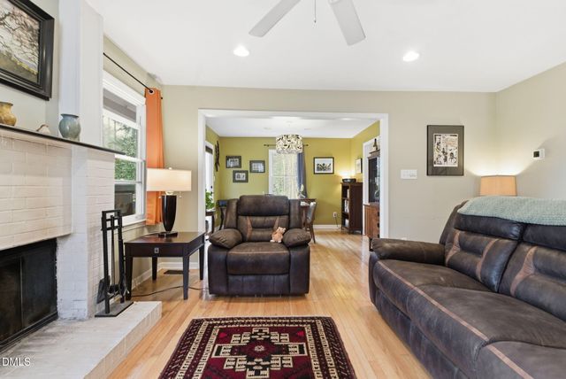 9906 Oak Hollow Road, Chapel Hill, NC 27516