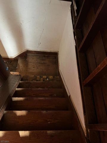 222 Haledon Ave, Prospect Park Boro, NJ 07508