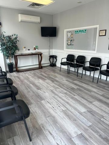 222 Haledon Ave, Prospect Park Boro, NJ 07508