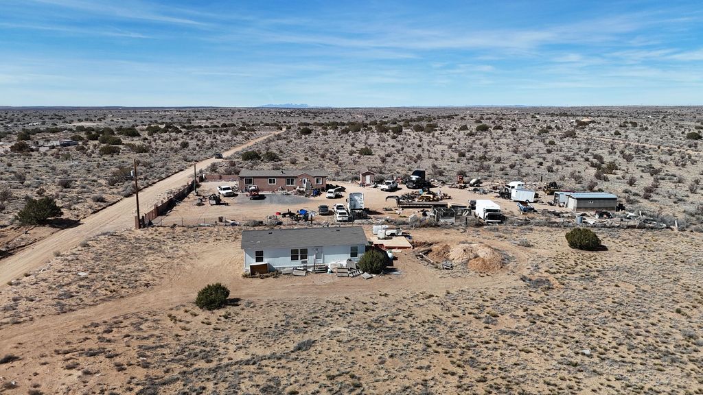 Image 16 of property listing at 3419 10TH Avenue NW, Rio Rancho, NM 87124