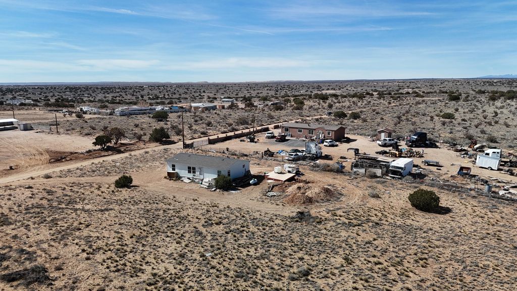 Image 17 of property listing at 3419 10TH Avenue NW, Rio Rancho, NM 87124