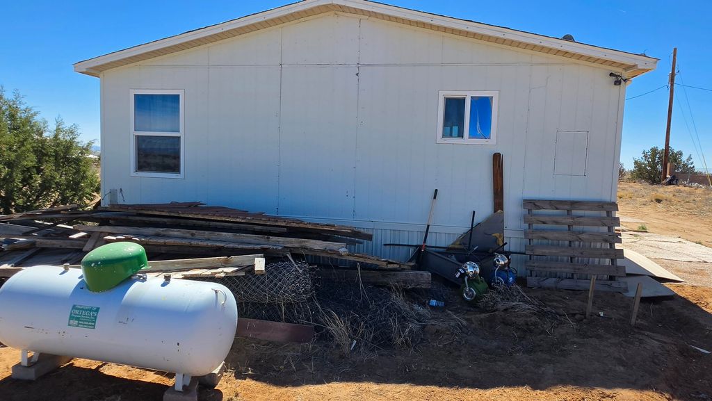 Image 19 of property listing at 3419 10TH Avenue NW, Rio Rancho, NM 87124