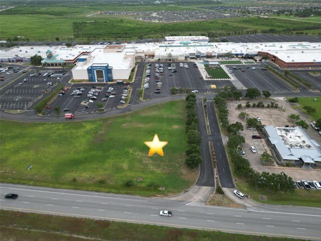 00000 Emmett F Lowry Expressway, Texas City, TX 77591