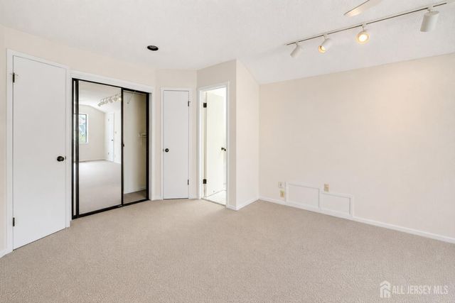 83 Sayre Drive, Plainsboro, NJ 08540