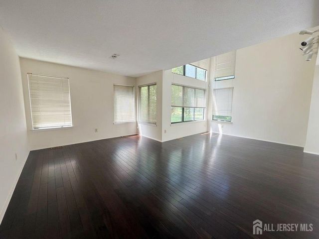 83 Sayre Drive, Plainsboro, NJ 08540