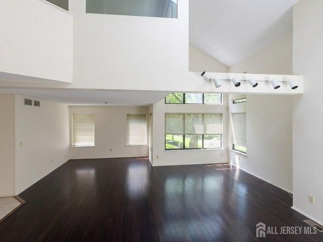 83 Sayre Drive, Plainsboro, NJ 08540