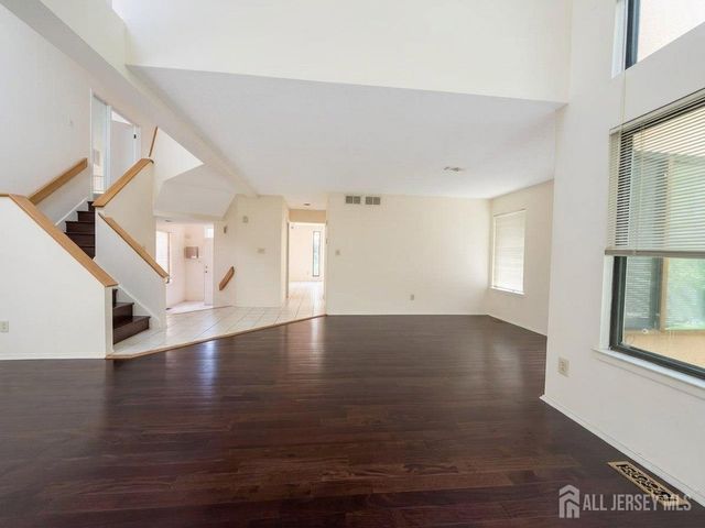 83 Sayre Drive, Plainsboro, NJ 08540