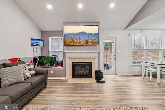 13 POCAHONTAS CT, La Plata, MD 20646