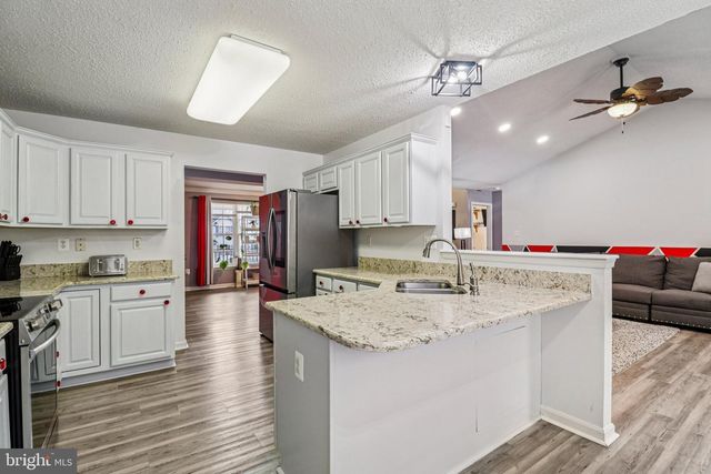 13 POCAHONTAS CT, La Plata, MD 20646