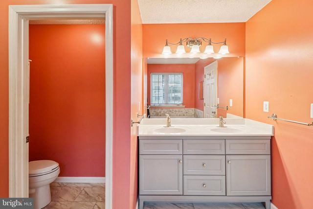 13 POCAHONTAS CT, La Plata, MD 20646