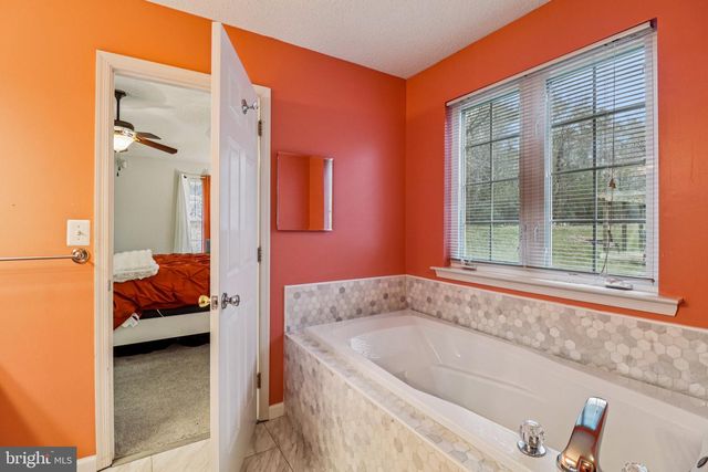 13 POCAHONTAS CT, La Plata, MD 20646