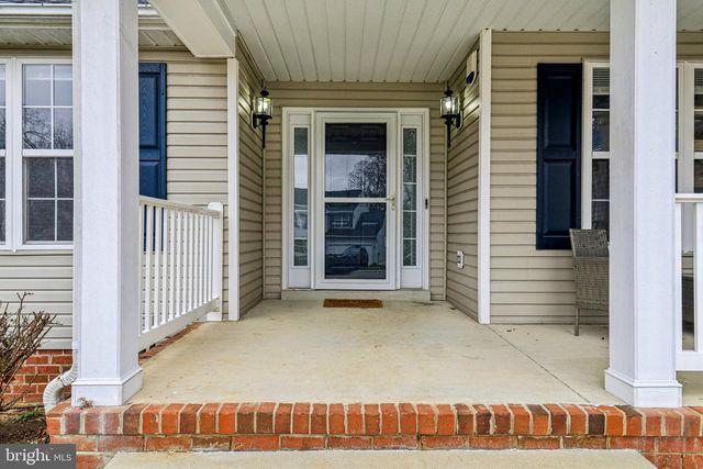 13 POCAHONTAS CT, La Plata, MD 20646