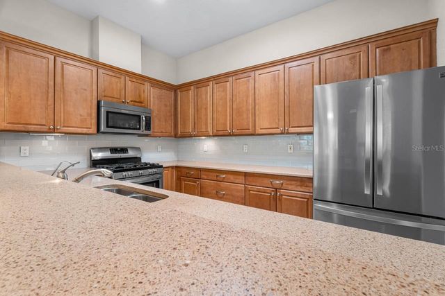 2128 SIFIELD GREENS WAY 13, Sun City Center, FL 33573