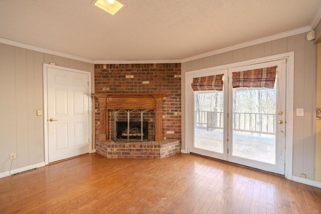 705 HURRICANE HILL DR, Waynesboro, TN 38485