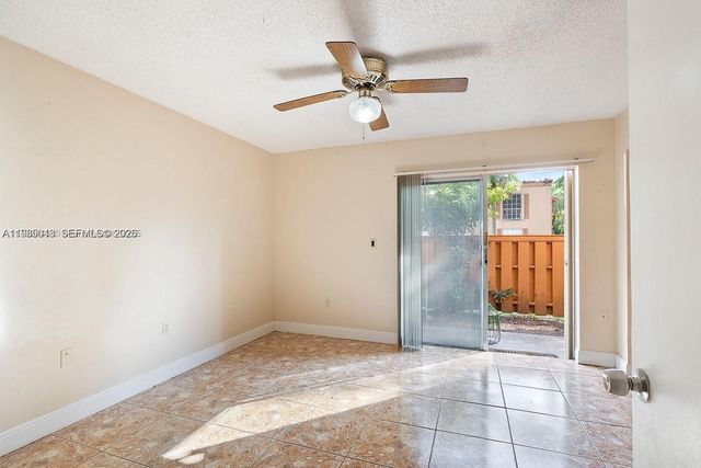 7241 Miami Lakes Dr D9, Miami Lakes, FL 33014