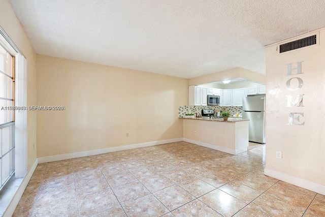 7241 Miami Lakes Dr D9, Miami Lakes, FL 33014