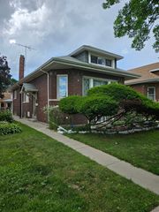 10552 S NORMAL Avenue, Chicago, IL 60628