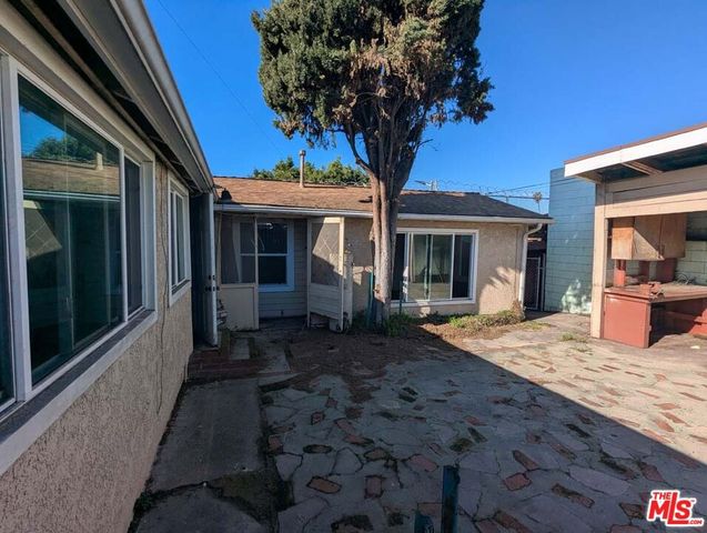702 Vesta Street, Inglewood, CA 90302