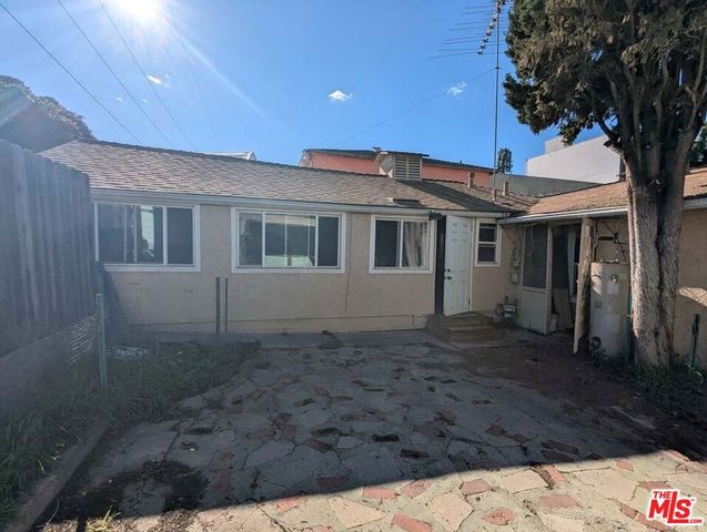 702 Vesta Street, Inglewood, CA 90302