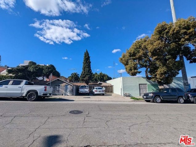 702 Vesta Street, Inglewood, CA 90302