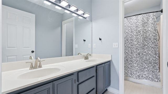 3630 W Trimble Rd, Milton, TN 37118