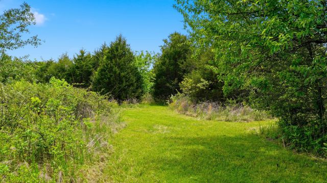 3630 W Trimble Rd, Milton, TN 37118
