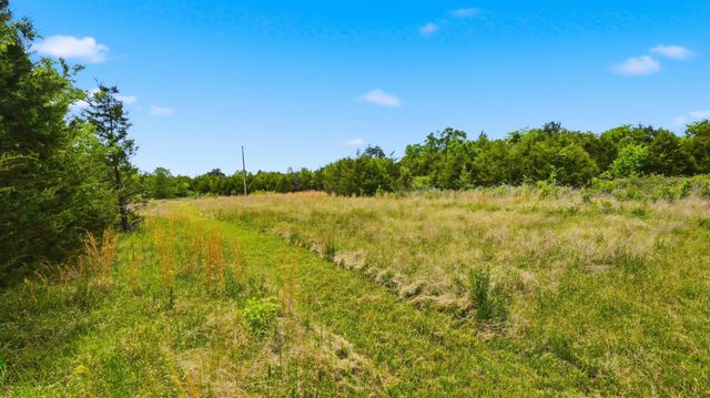 3630 W Trimble Rd, Milton, TN 37118
