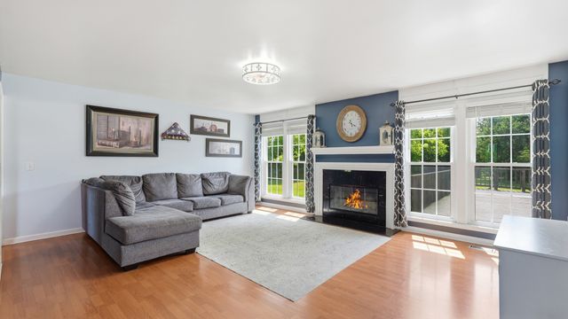 3630 W Trimble Rd, Milton, TN 37118