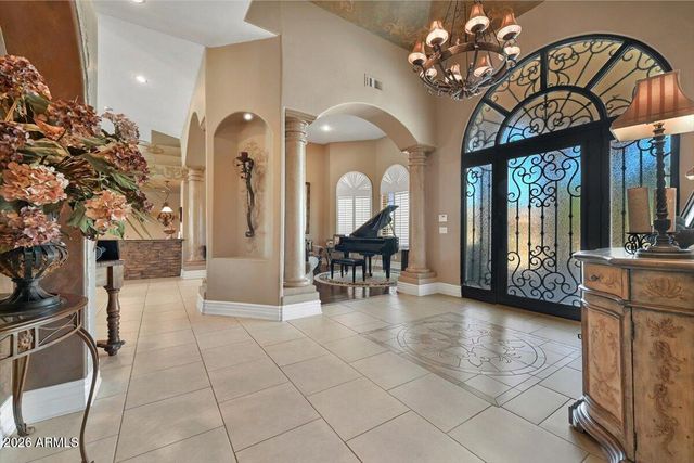 8669 E DAVENPORT Drive, Scottsdale, AZ 85260