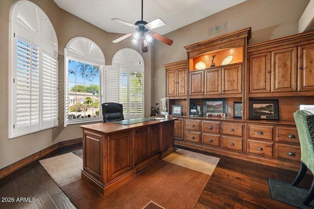 8669 E DAVENPORT Drive, Scottsdale, AZ 85260