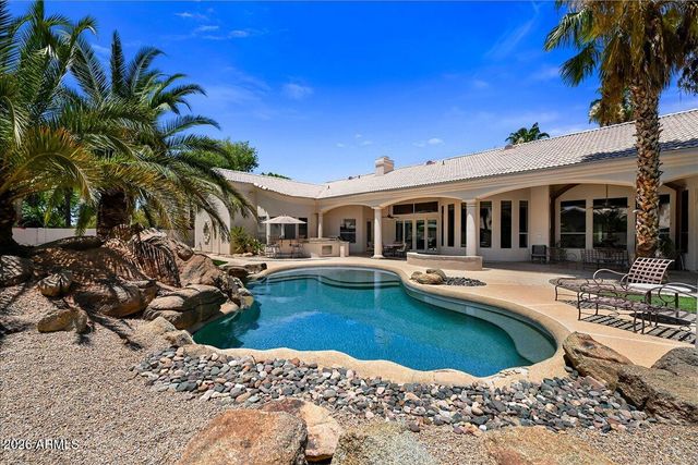8669 E DAVENPORT Drive, Scottsdale, AZ 85260