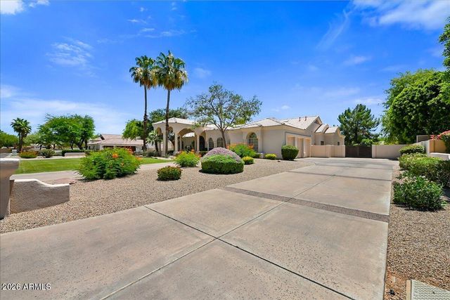 8669 E DAVENPORT Drive, Scottsdale, AZ 85260
