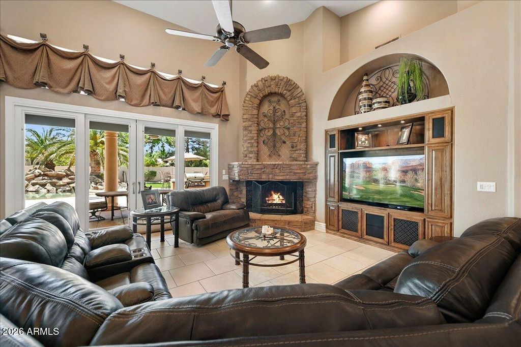 8669 E DAVENPORT Drive, Scottsdale, AZ 85260 — photo 5
