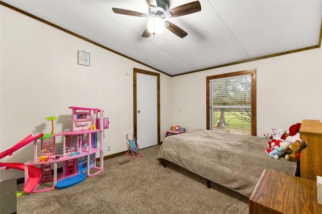 107 Lakewood Circle, Somerville, TX 77879