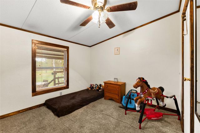 107 Lakewood Circle, Somerville, TX 77879