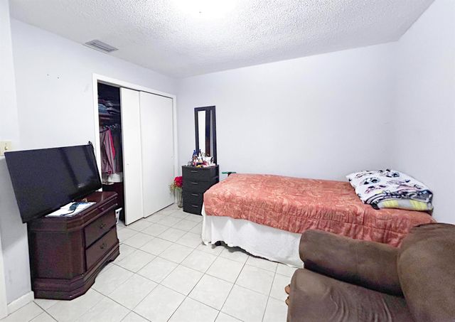 2510 Newport Drive, Fort Pierce, FL 34982