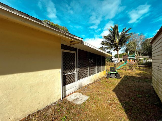 2510 Newport Drive, Fort Pierce, FL 34982