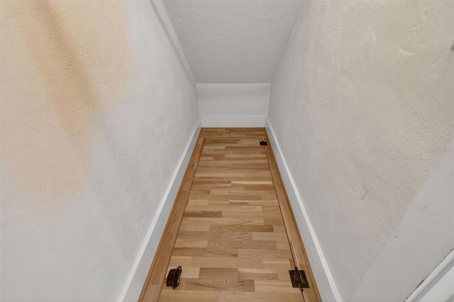 831 N GRANDVIEW STREET, Mount Dora, FL 32757