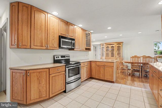 142 EISENHOWER RD, Palmyra, PA 17078